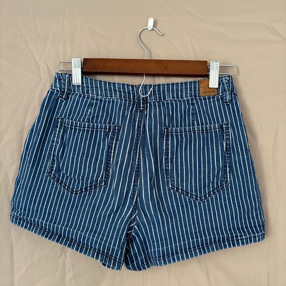 YMI Women's Denim Blue and White Striped Shorts Size 9/29 Preppy Beachy - Picture 5 of 9